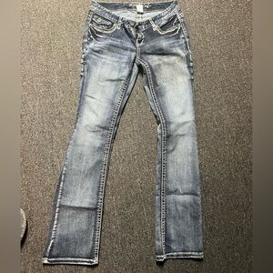 Maurice’s regular jeans. Butt pocket detail size 5/6